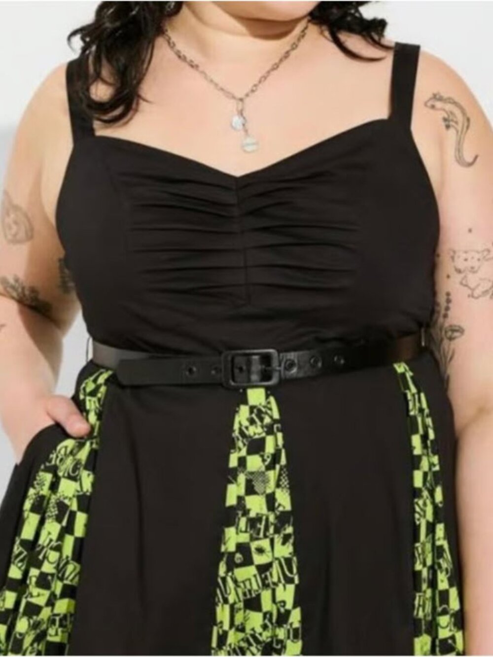 Torrid Warner Bros Beetlejuice Sweetheart Godet Skater Dress Size 00 EUC! - Picture 4 of 12
